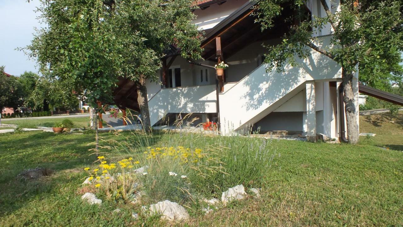 Guest House Ema Grabovac (Karlovac) Exterior foto