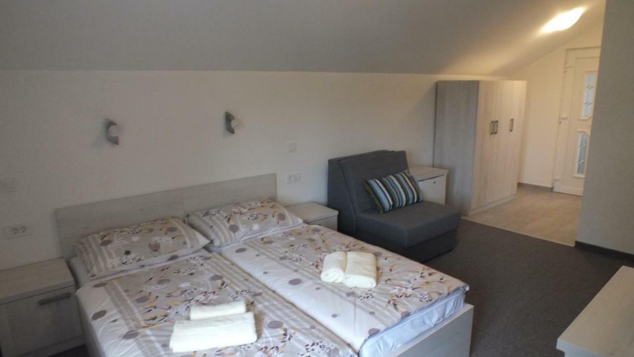 Guest House Ema Grabovac (Karlovac) Exterior foto